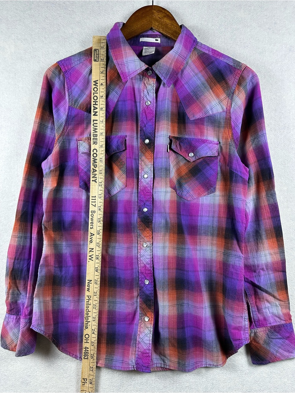 Purple Levi’s Plaid Button Down - Picture 4 of 6